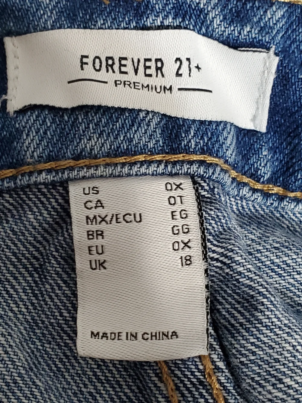 Forever 21 Premium Straight-Leg Jeans with Colorful Embroidery Women's Size 0x - Picture 9 of 10